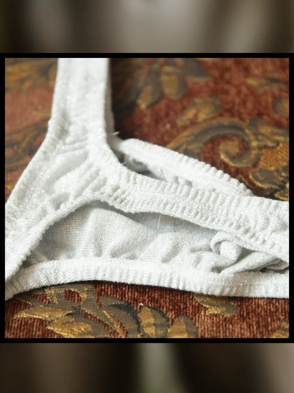 Mens White Silver Tinsel 1in Sides Thong Handmade